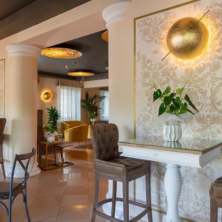 Hotel Mazzanti Milano Marittima Exterior photo