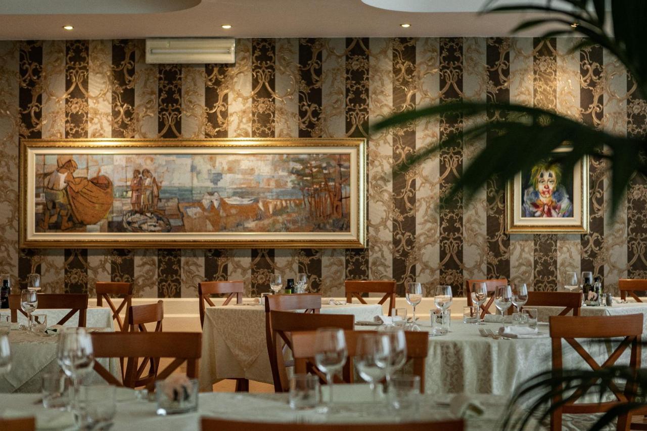 Hotel Mazzanti Milano Marittima Exterior photo