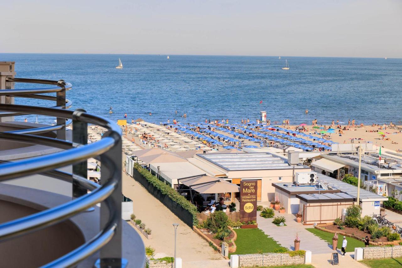 Hotel Mazzanti Milano Marittima Exterior photo